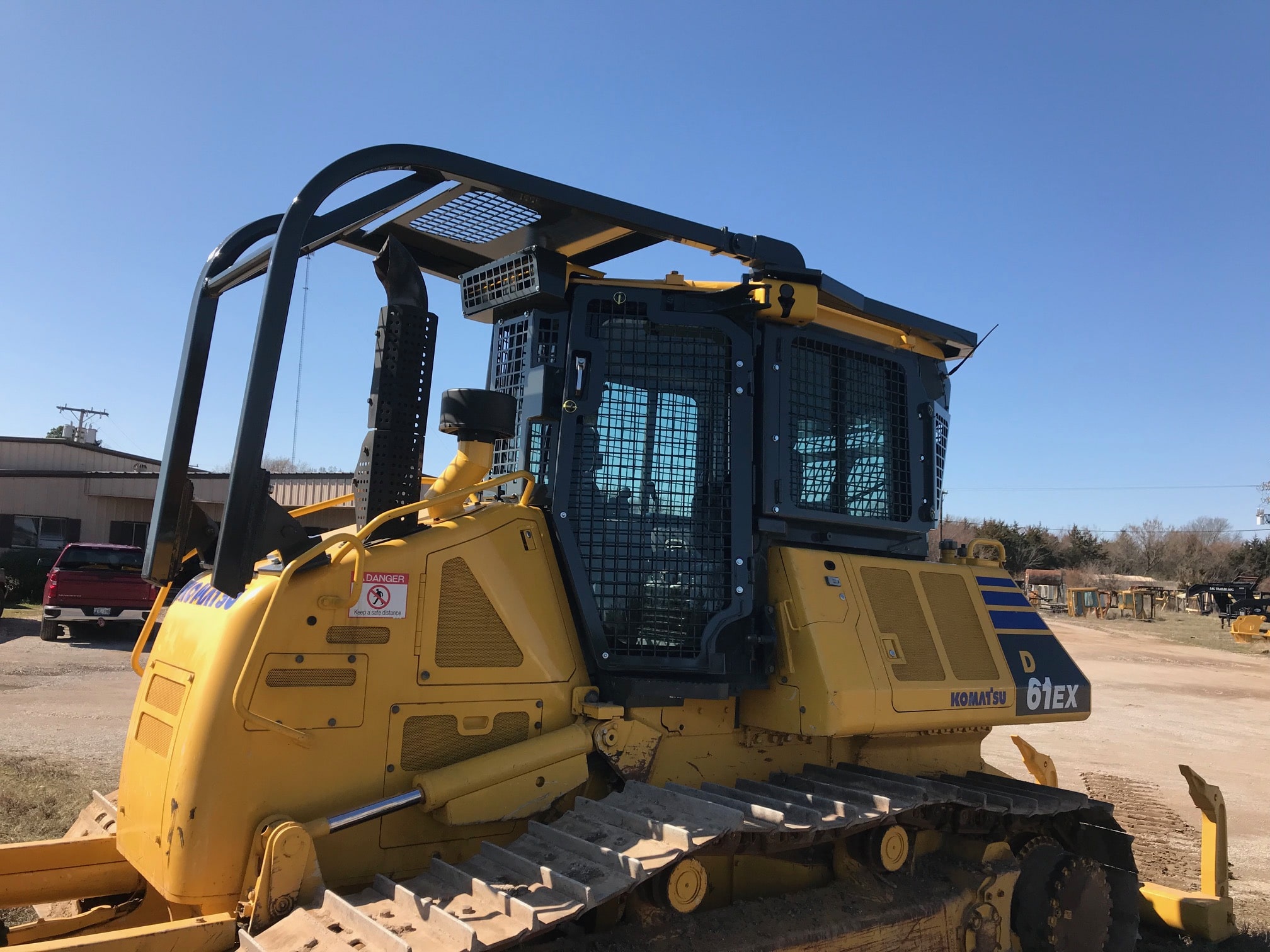 komatsu-d61-24-sweeps60